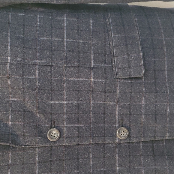 Suit - Picture 2 of 13